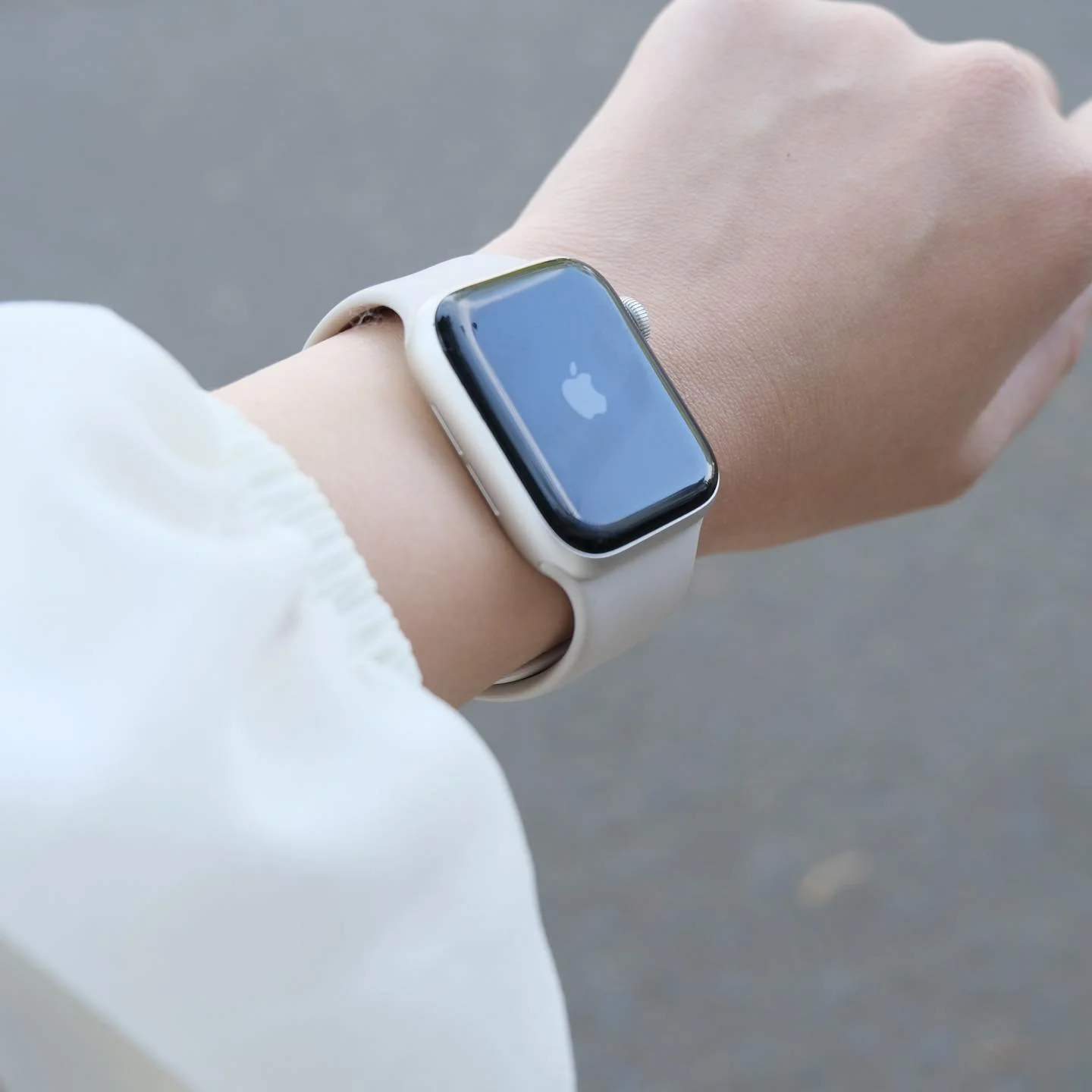 Apple Watch tại Shop Apple 123. Dùng cho bài Apple Watch cho người chạy bộ / theo dõi sức khỏe / cặp đôi quà tặng.
