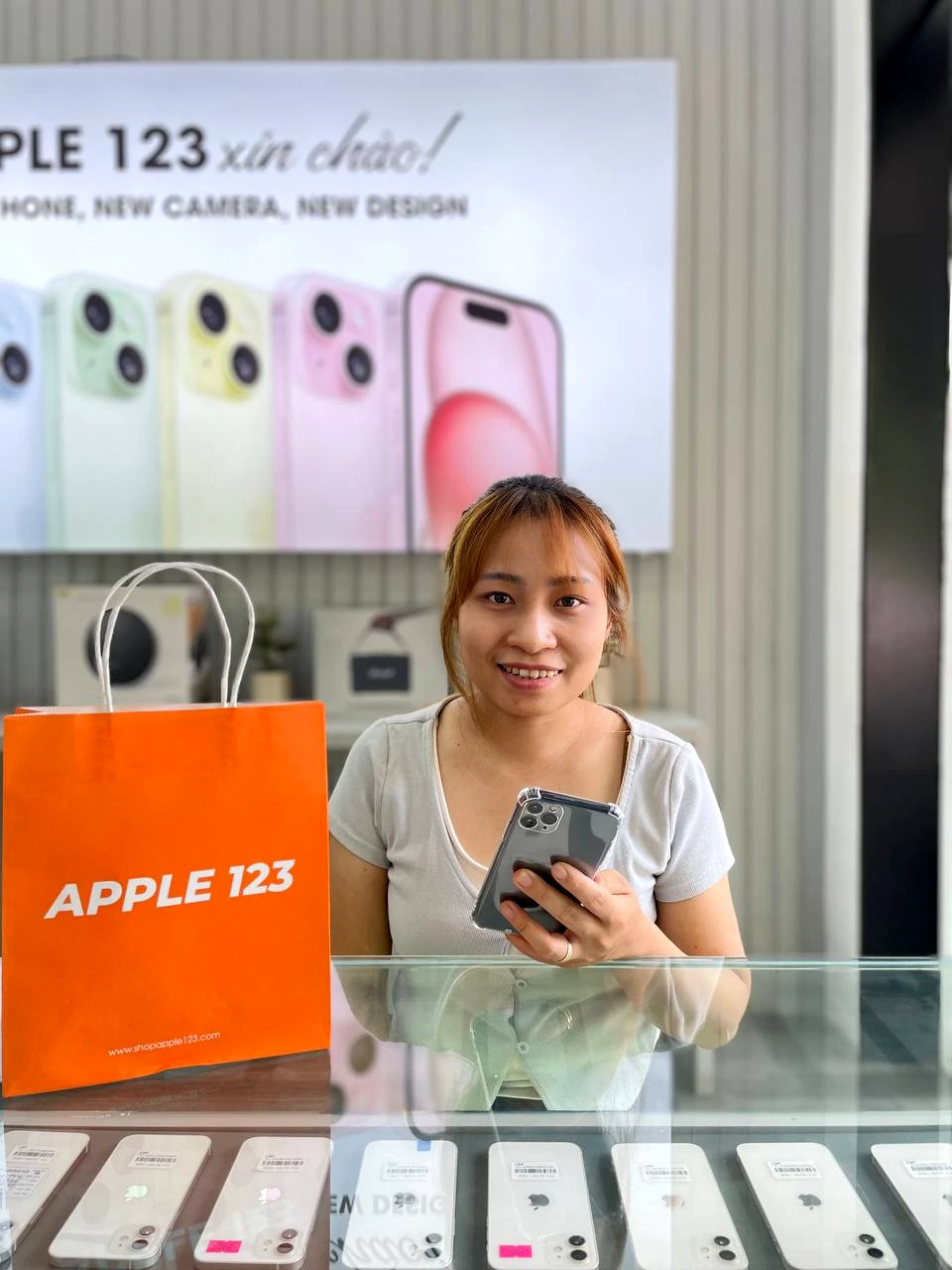 Niềm vui khi Apple 123 Pleiku được đón bạn ghé thăm và chọn chiếc iPhone mới. Chúc bạn trải nghiệm thật ưng ý nhé! ❤️