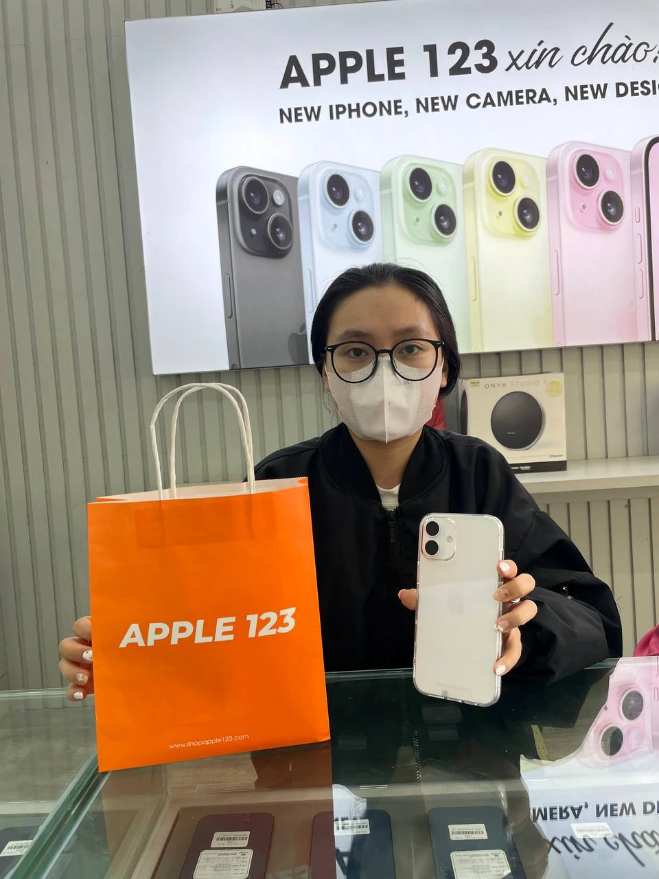 Cảm ơn bạn đã tin chọn iPhone mới tại Apple 123 Pleiku. Tự hào 9 năm uy tín, chúc bạn trải nghiệm thật vui!