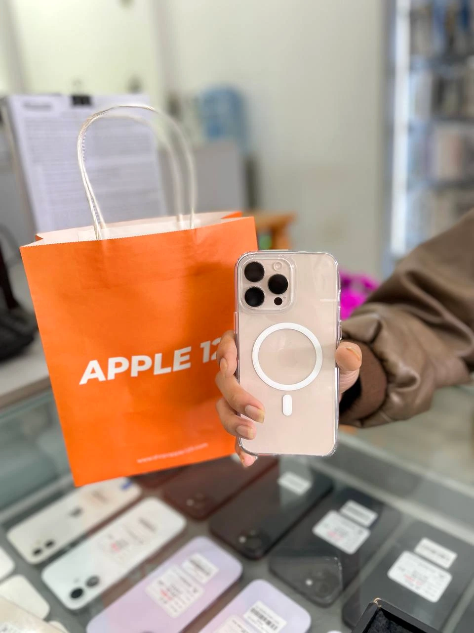 Cảm ơn quý khách đã tin chọn iPhone 15 Pro tại Apple 123 — chúc bạn trải nghiệm thật tuyệt vời!