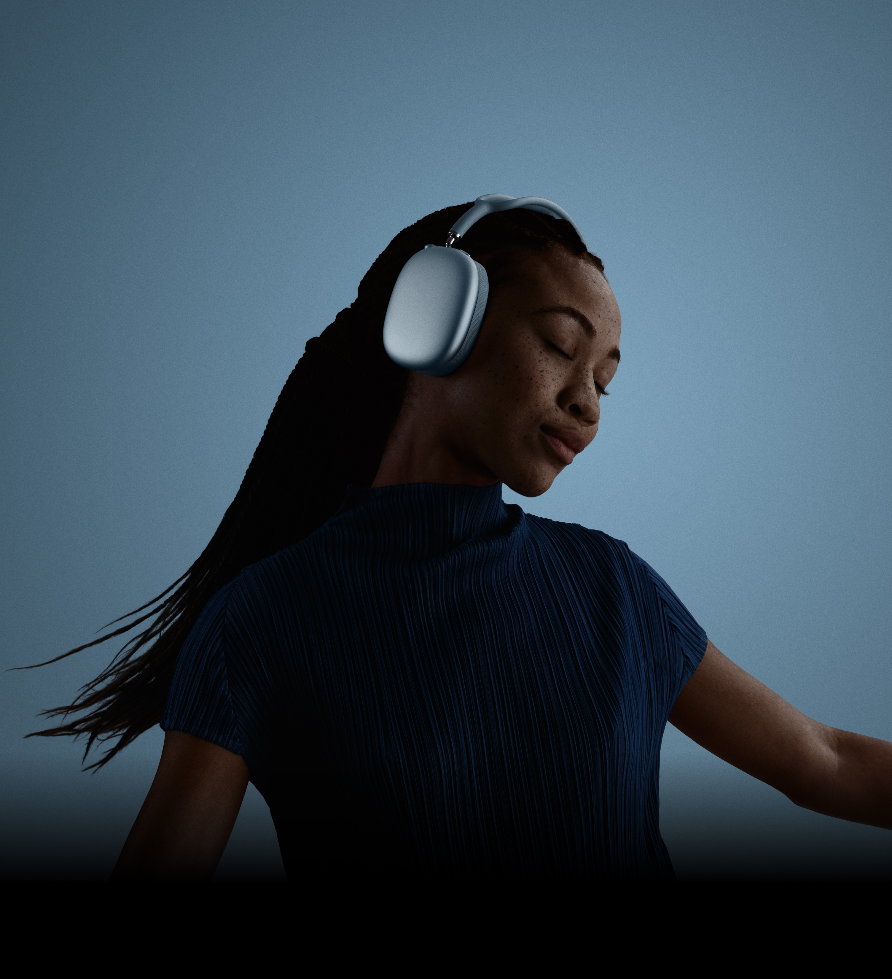 AirPods Max — hero