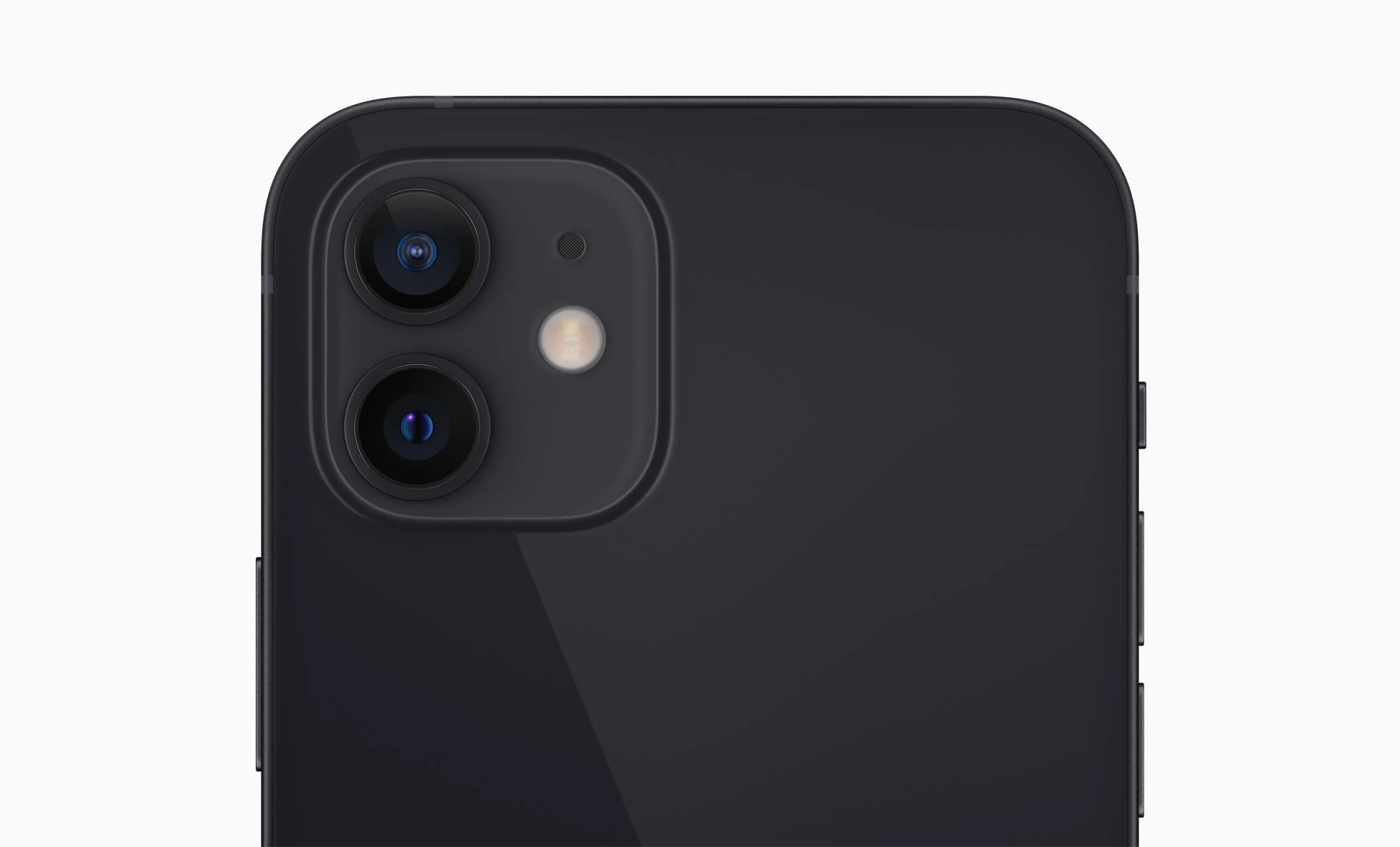 Camera kép trên iPhone 12 với Night Mode trên cả 2 ống — chụp đêm Pleiku rực rỡ
